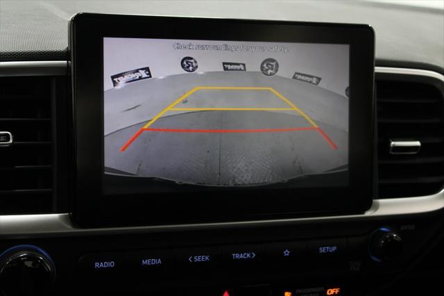 2022 hyundai venue se