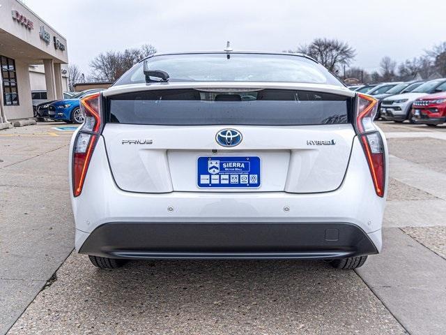 2017 toyota prius two