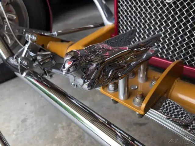 1923 ford t bucket hot rod,350 small block,4-speed automatic, rwd, convertible