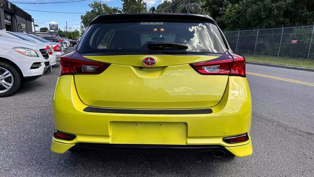 2016 scion im hatchback 4d