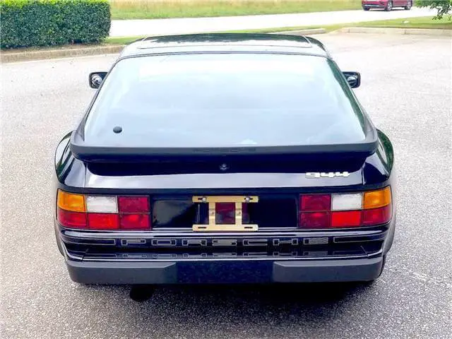 1983 porsche 944 base 49,641 miles black clean carfax runs great looks beautiful