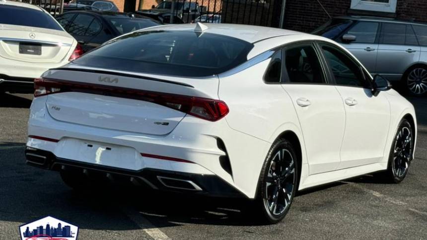 2022 kia k5 gt-line