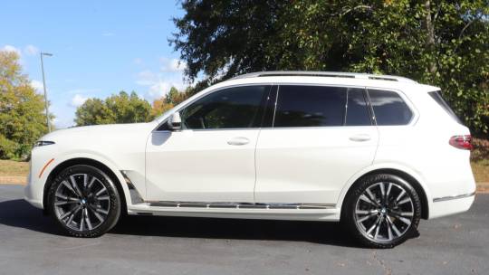 2025 BMW X7