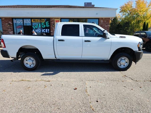 2024 ram 2500 tradesman crew cab 4x4 6'4' box
