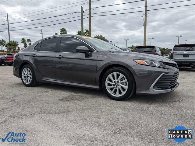 2023 toyota camry le