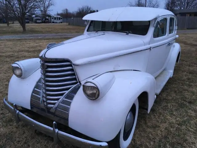 1938 oldsmobile classic car