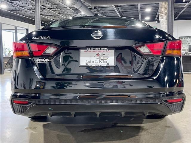 2022 nissan altima 2.5 sv
