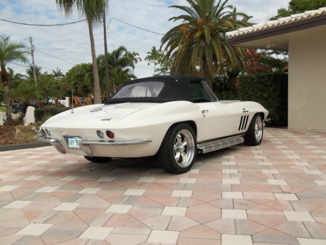 1966 corvette convertable