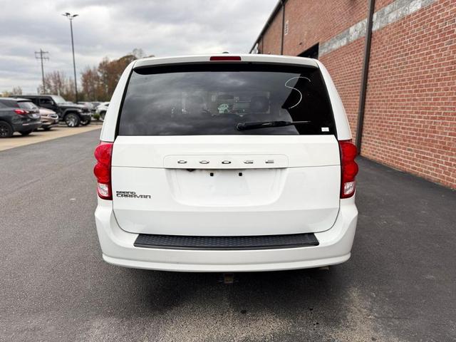 2018 dodge grand caravan se