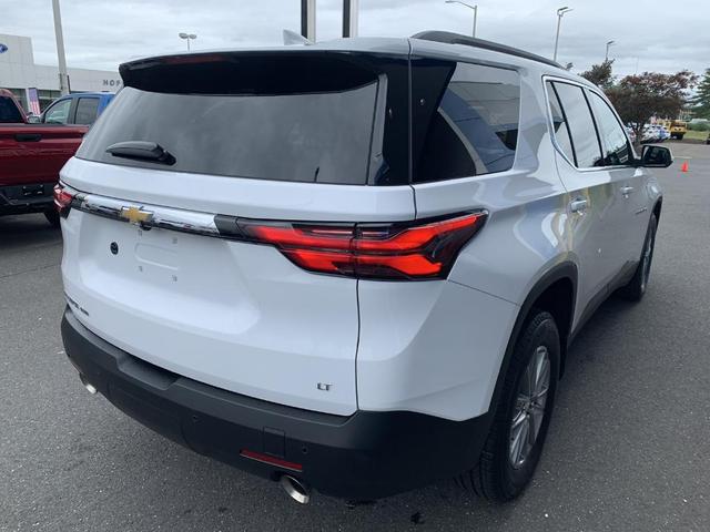 2023 chevrolet traverse lt leather