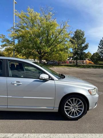 2009 volvo v50 2.4i