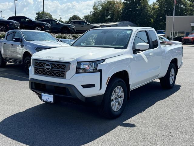 2023 nissan frontier sv
