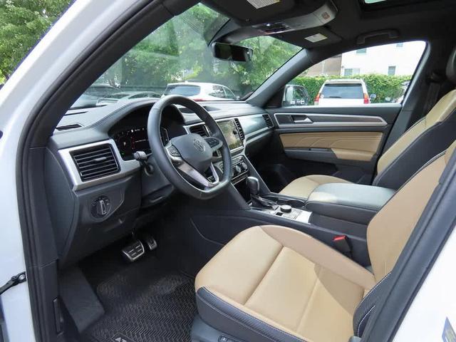 2022 volkswagen atlas cross sport 2.0t sel r-line