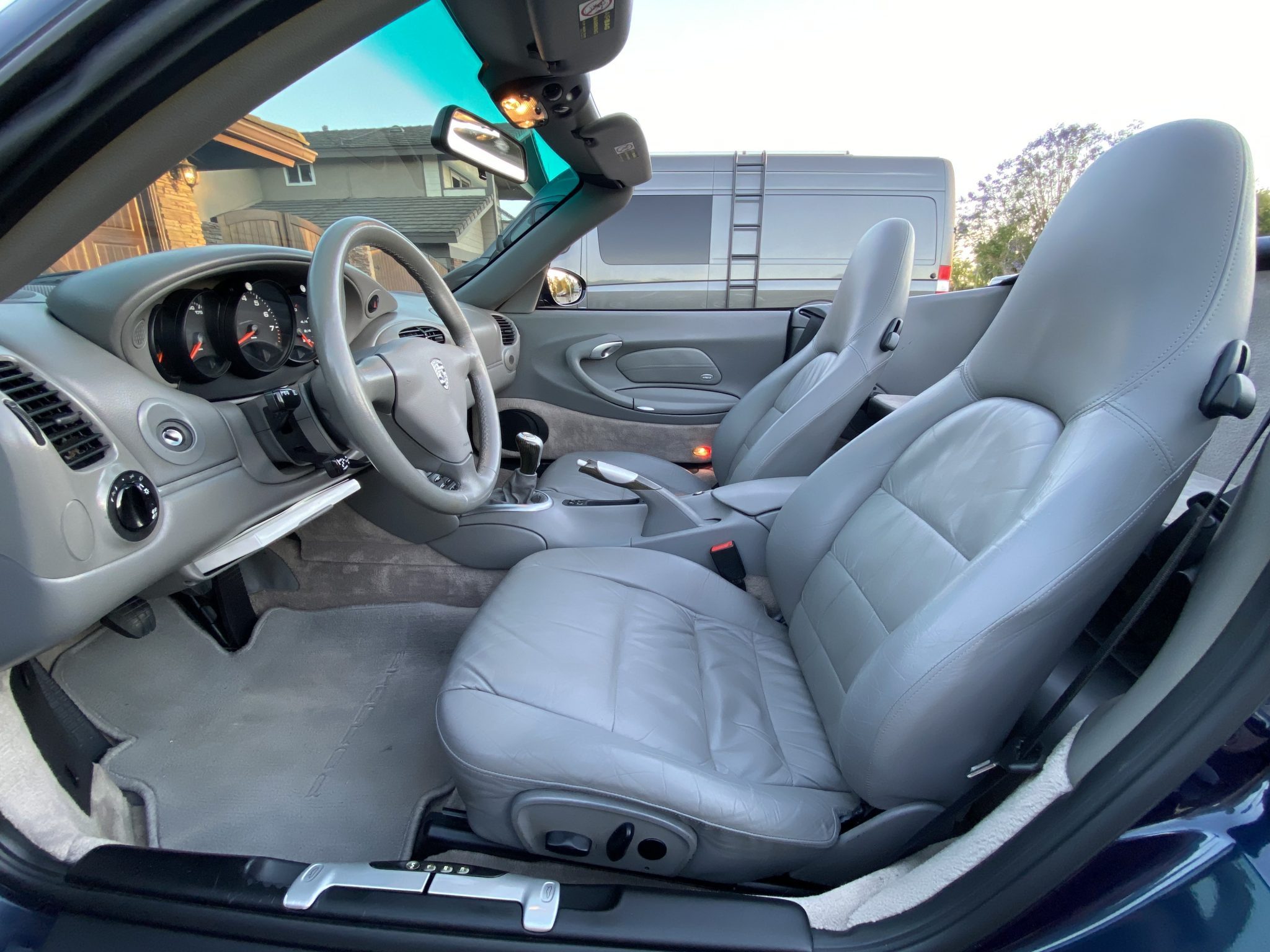 2000 porsche 911 carrera 4 cabriolet 6-speed