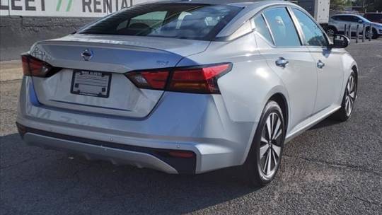 2022 nissan altima 2.5 sv