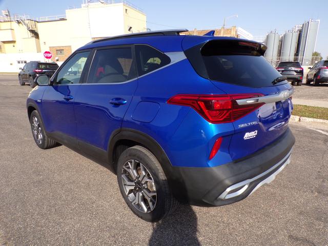 2022 kia seltos ex