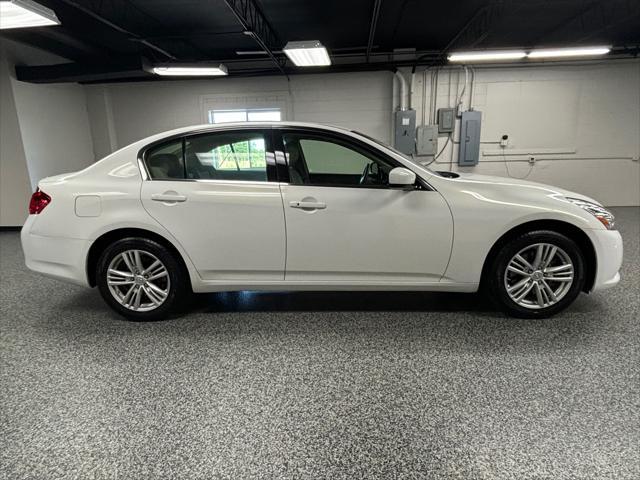 2012 infiniti g25x base