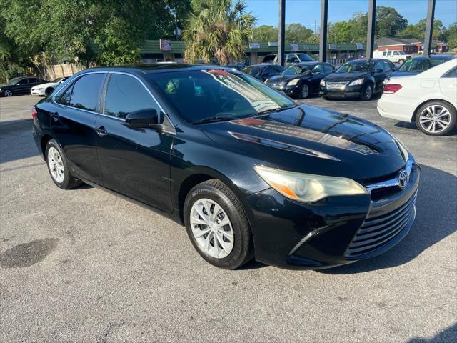 2015 toyota camry le