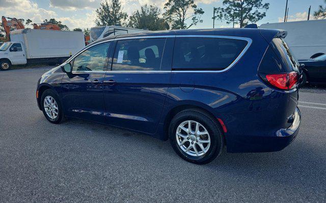 2020 chrysler voyager lx