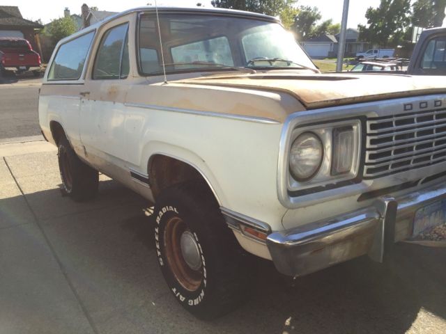1977 dodge ramcharger se 440 4x4