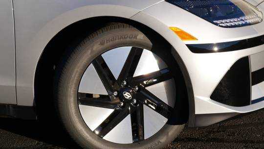 2025 Hyundai IONIQ 6