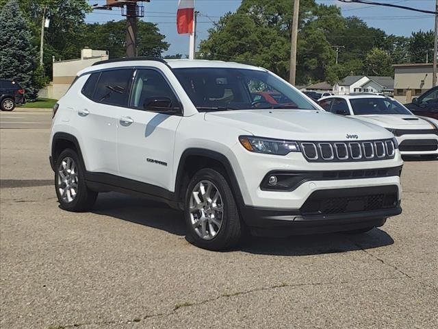 2022 jeep compass latitude lux