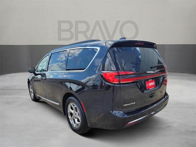 2023 chrysler pacifica limited