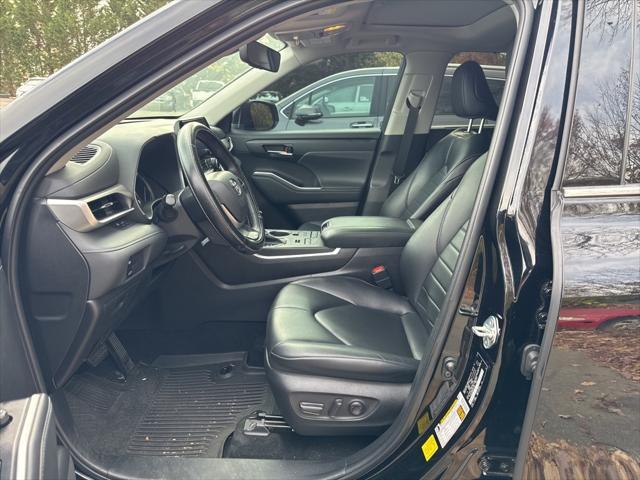 2022 toyota highlander xle