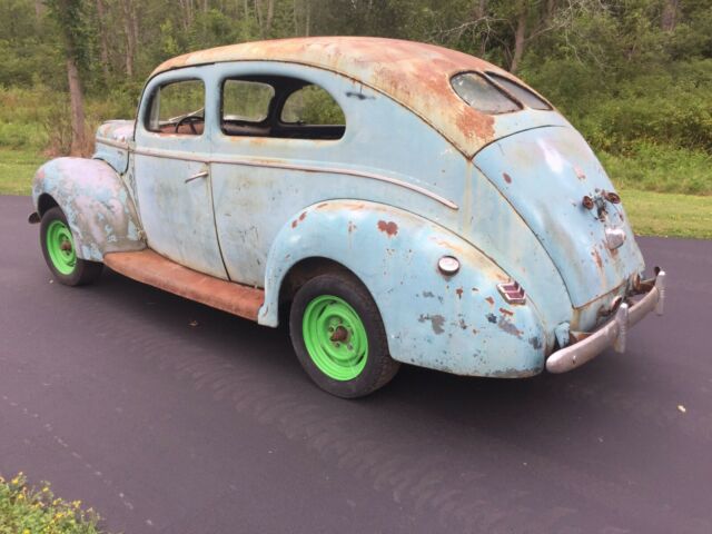 1940 ford deluxe tudor sedan - project car, rat rod, barn find, street rod