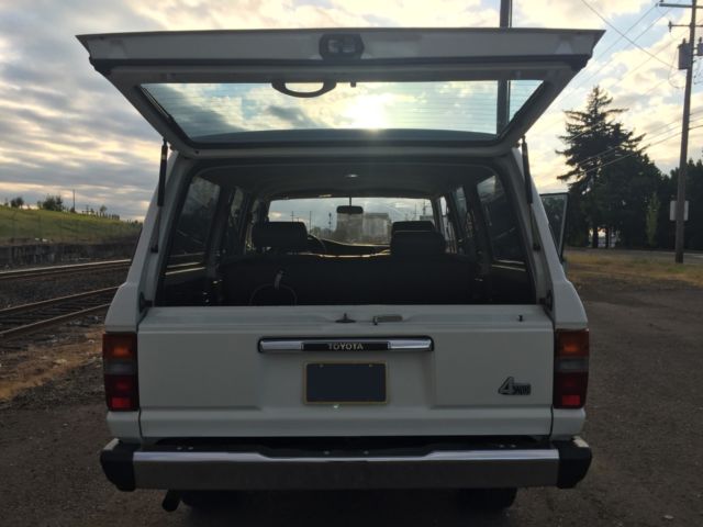 1989 toyota land cruiser fj62 - low miles - very clean!