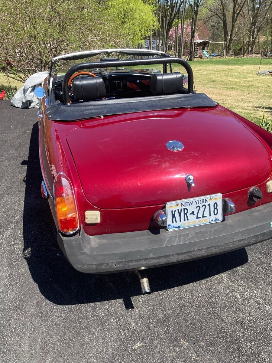 1976 mg mgb red