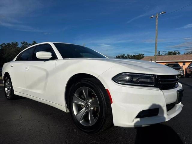 2015 dodge charger se