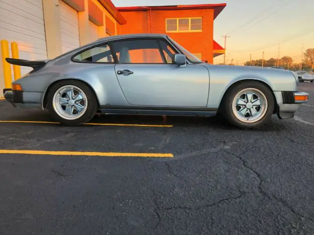1986 porsche 911 sunroof coupe