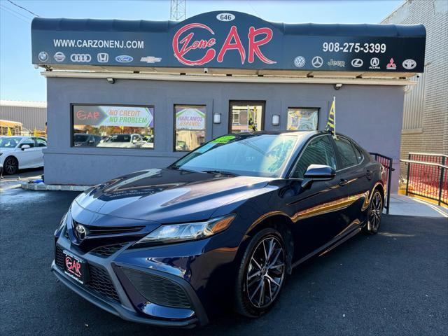 2021 toyota camry se