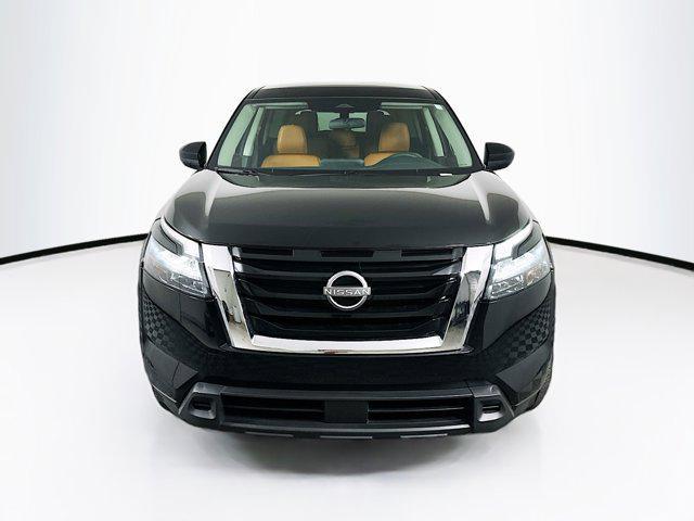 2023 nissan pathfinder s fwd