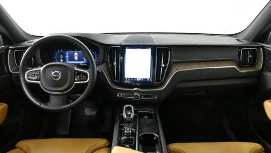 2022 volvo xc60 b5 inscription
