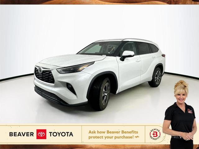 2023 toyota highlander l