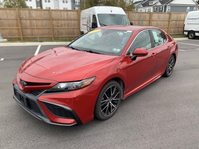 2021 toyota camry se