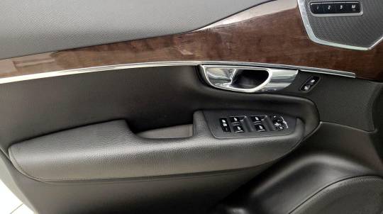 2016 Volvo XC90