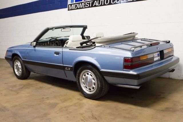 one owner~gt~5 speed~serviced~clean~v8~only 50k mls~
