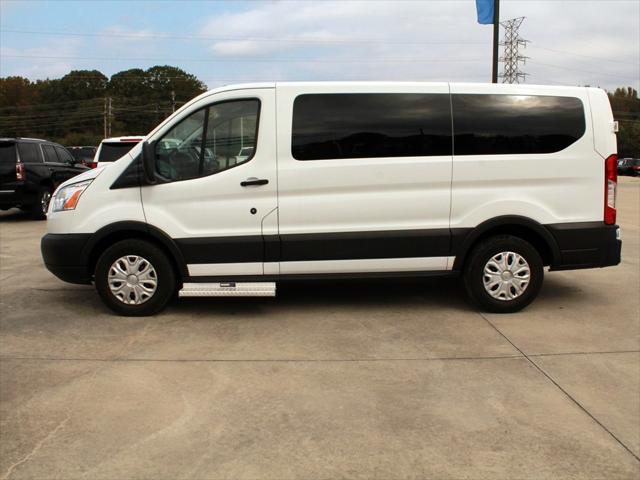 2019 ford transit-150 xlt