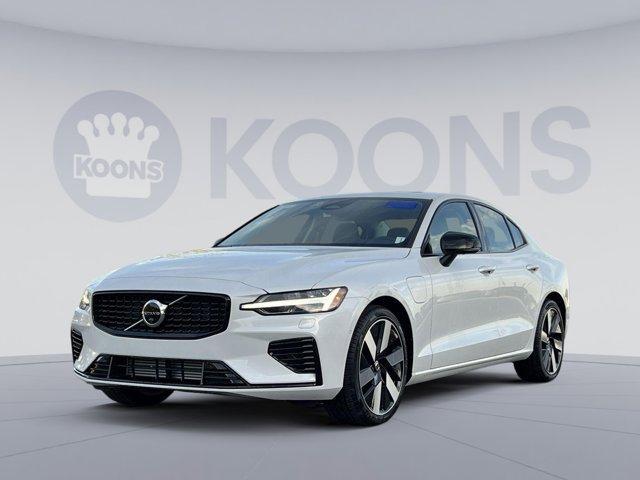 2024 volvo s60 recharge plug-in hybrid t8 plus dark theme