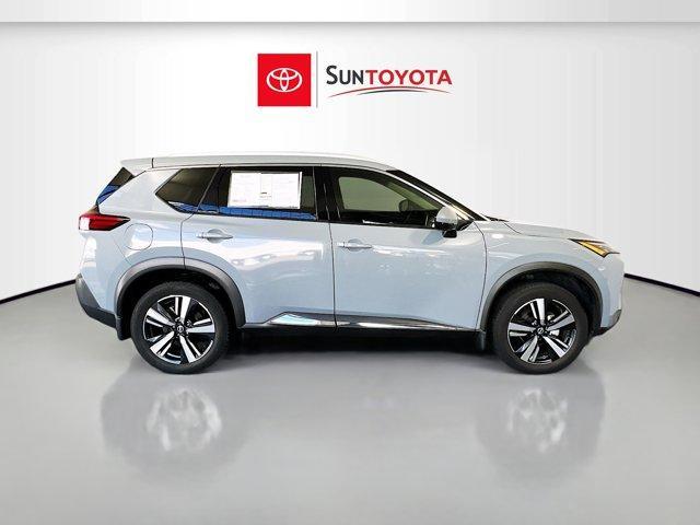 2022 nissan rogue sl