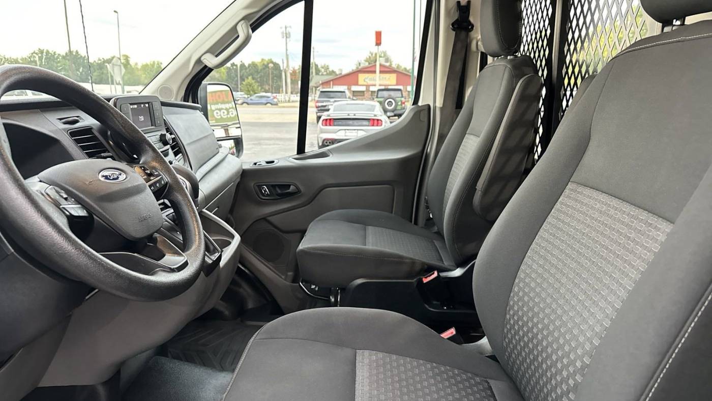 2023 ford transit 250