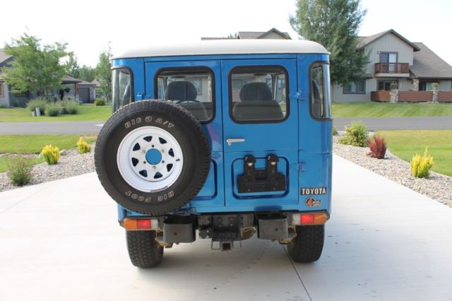 1976 toyota land cruiser fj40, sbc 327, smog equipped! runs great! no reserve!!!