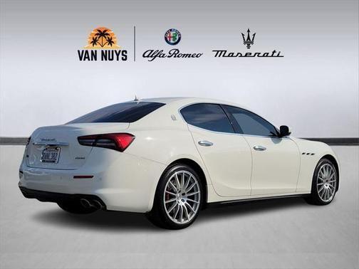 2021 maserati ghibli