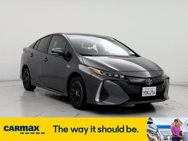 2022 toyota prius prime xle