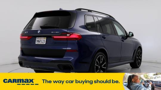 2022 BMW X7