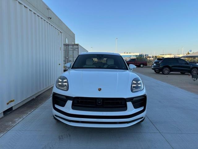 2024 porsche macan t