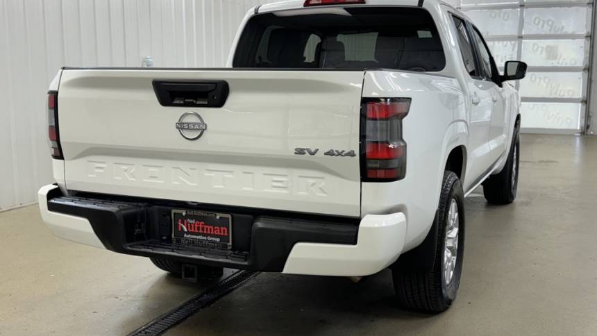 2023 nissan frontier sv